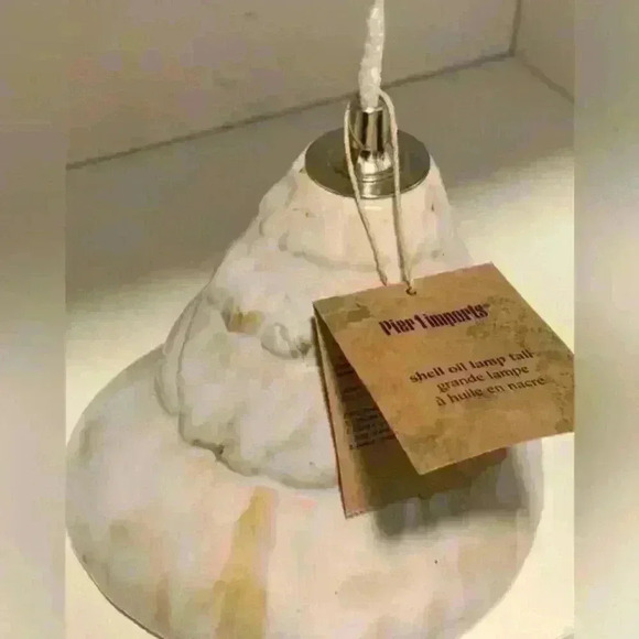 NWT Pier 1 Coastal Shell Oil Lamp‎ Excellent Condition from a Smoke Free Home - Picture 4 of 13